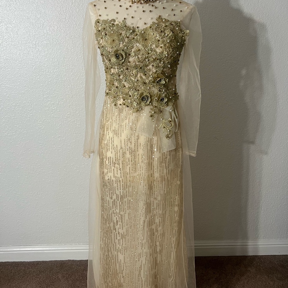 VIETNAMESE AO DAI GOLD AND PEARL EMBELLISHED WITH MATCHING GOLD PANTS SIZE SMALL